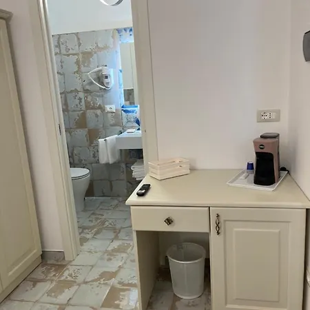 Centro Storico Bed & Breakfast 4*