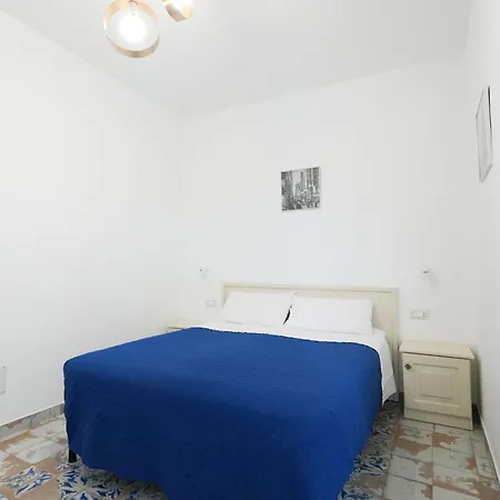 Bed & Breakfast Centro Storico 4*